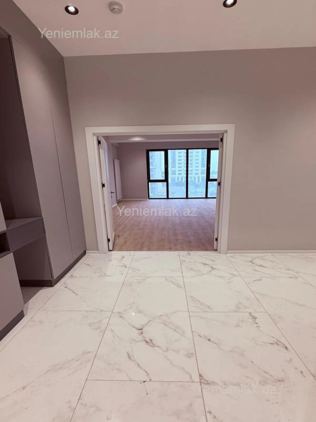 Satılır 3 otaqlı yeni tikili 147 m²