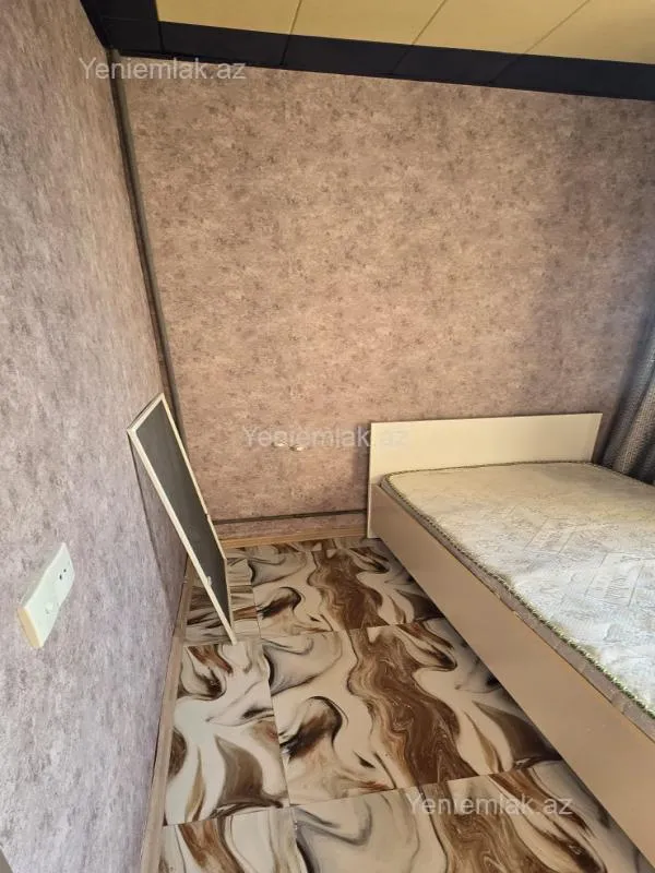 Satılır 1 otaqlı köhnə tikili 30 m²