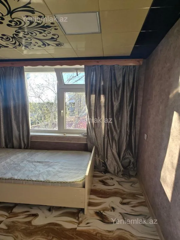 Satılır 1 otaqlı köhnə tikili 30 m²