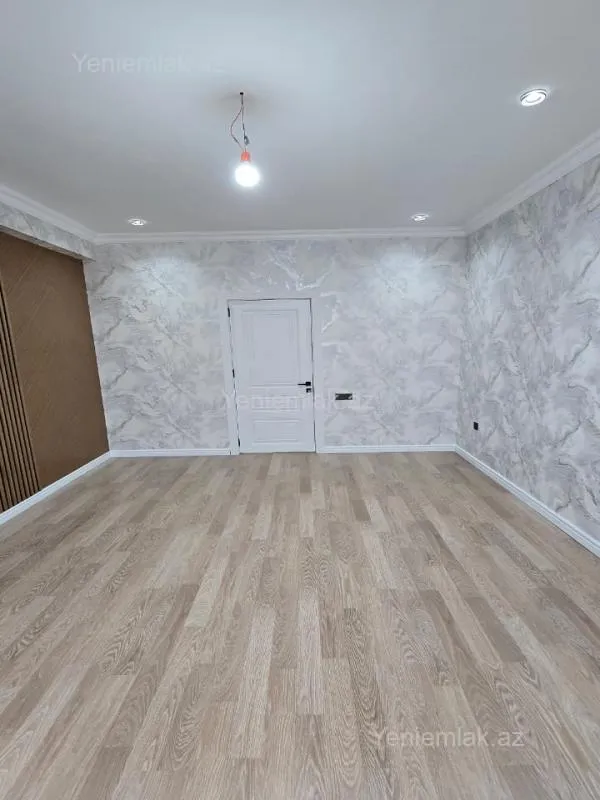 Satılır 2 otaqlı yeni tikili 72.5 m²