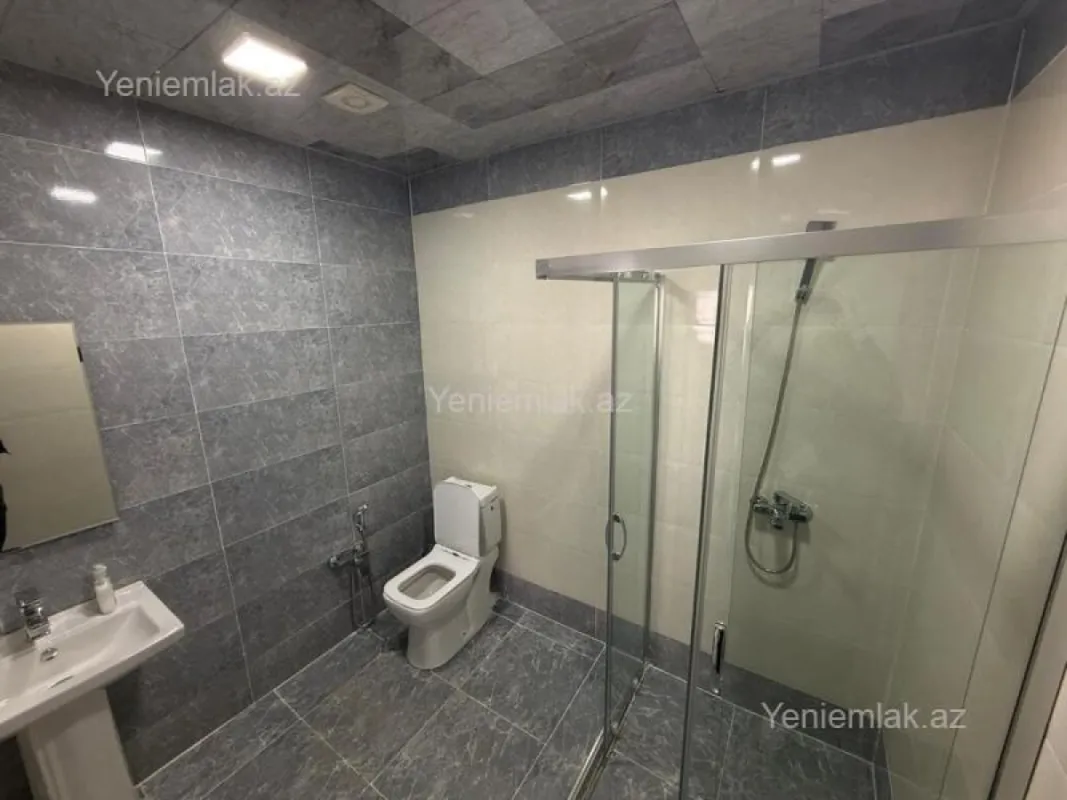 Satılır 2 otaqlı yeni tikili 72.5 m²