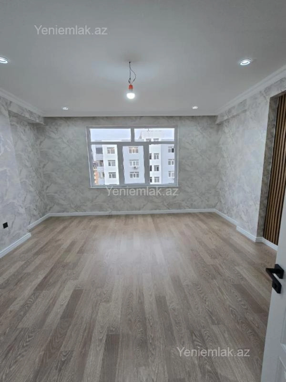 Satılır 2 otaqlı yeni tikili 72.5 m²