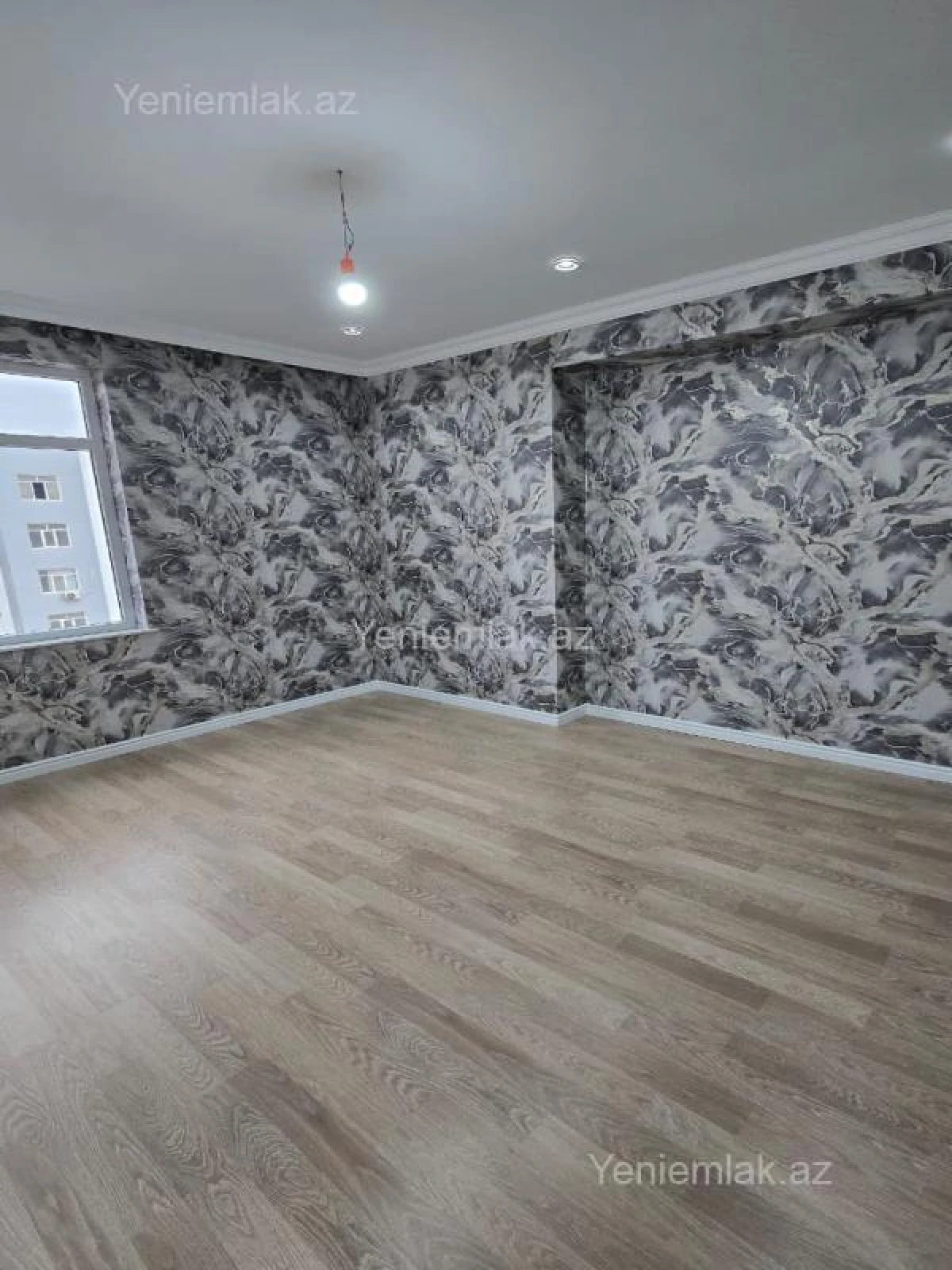 Satılır 2 otaqlı yeni tikili 72.5 m²