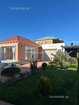 Satılır 5 otaqlı həyət evi 220 m²