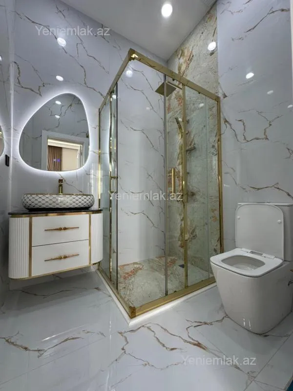 Satılır 5 otaqlı həyət evi 220 m²