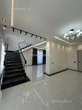 Satılır 8 otaqlı həyət evi 350 m²