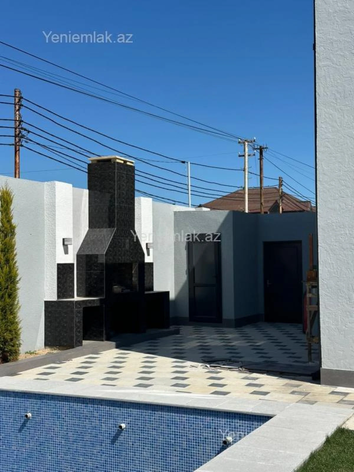 Satılır 8 otaqlı həyət evi 350 m²