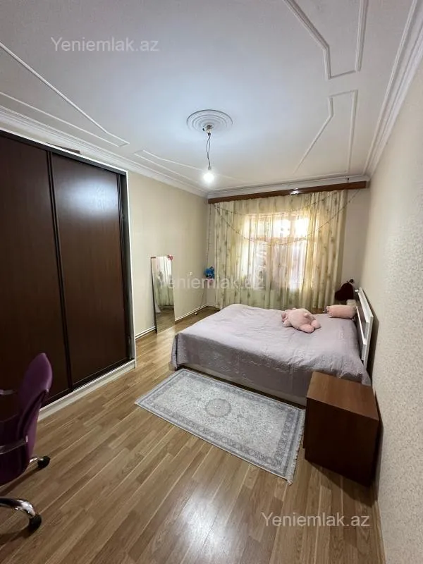 Satılır 5 otaqlı köhnə tikili 110 m²