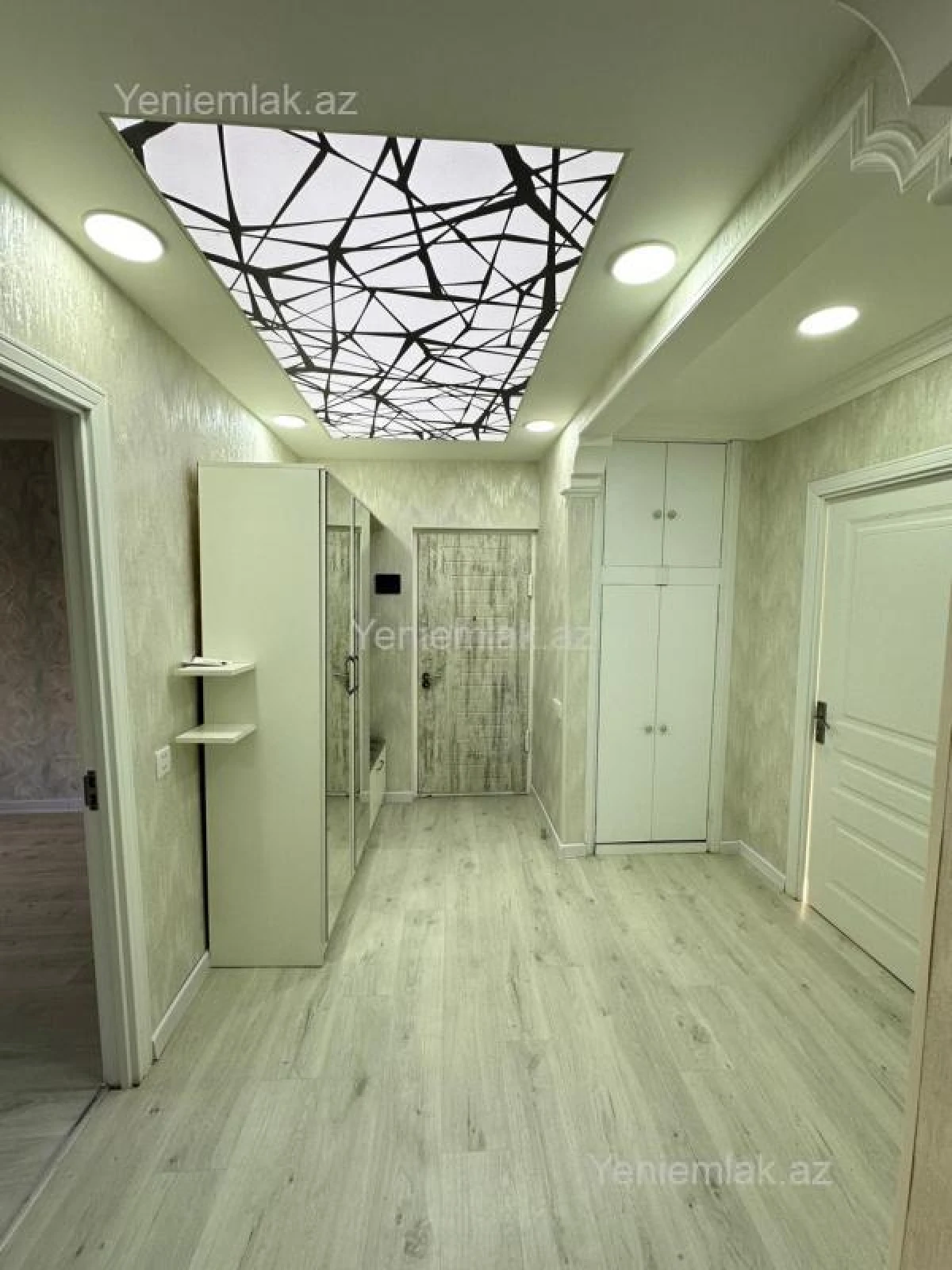 Satılır 3 otaqlı köhnə tikili 78 m²