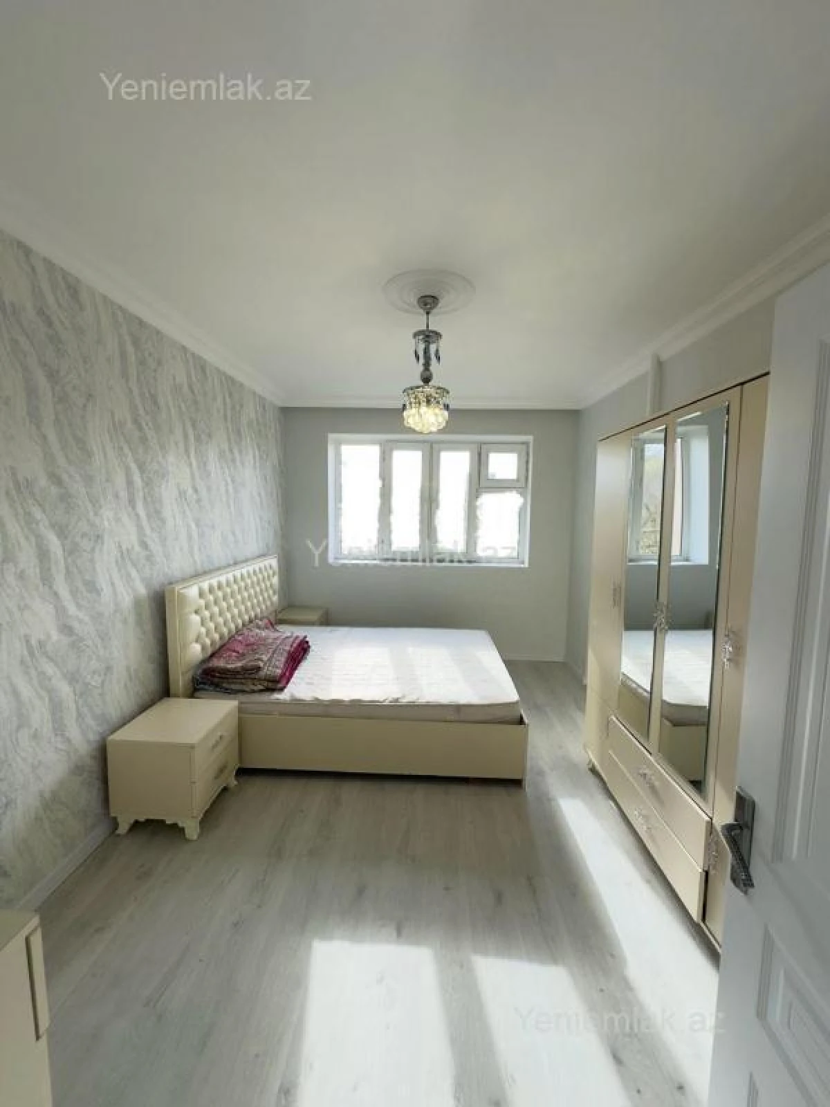 Satılır 3 otaqlı köhnə tikili 78 m²