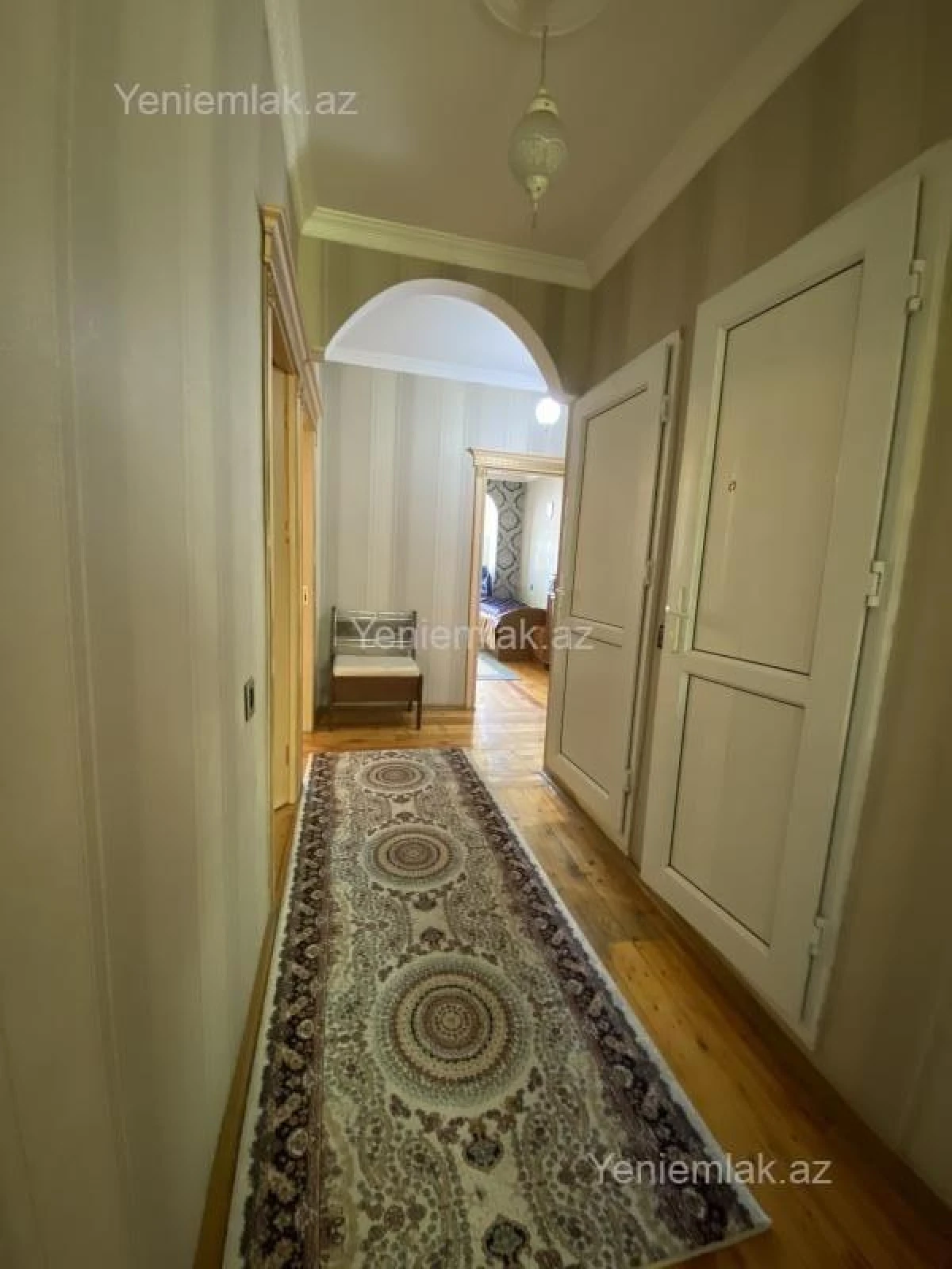 Satılır 4 otaqlı köhnə tikili 100 m²