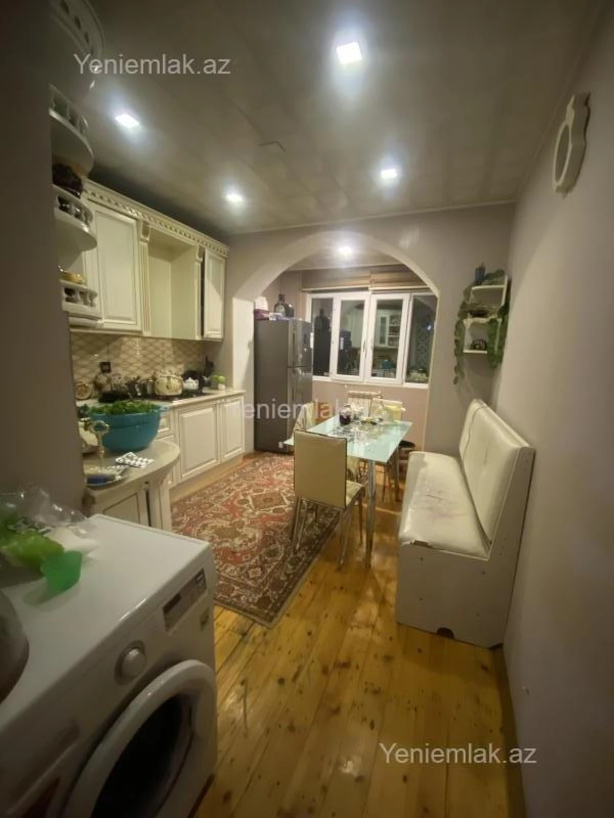 Satılır 4 otaqlı köhnə tikili 100 m²