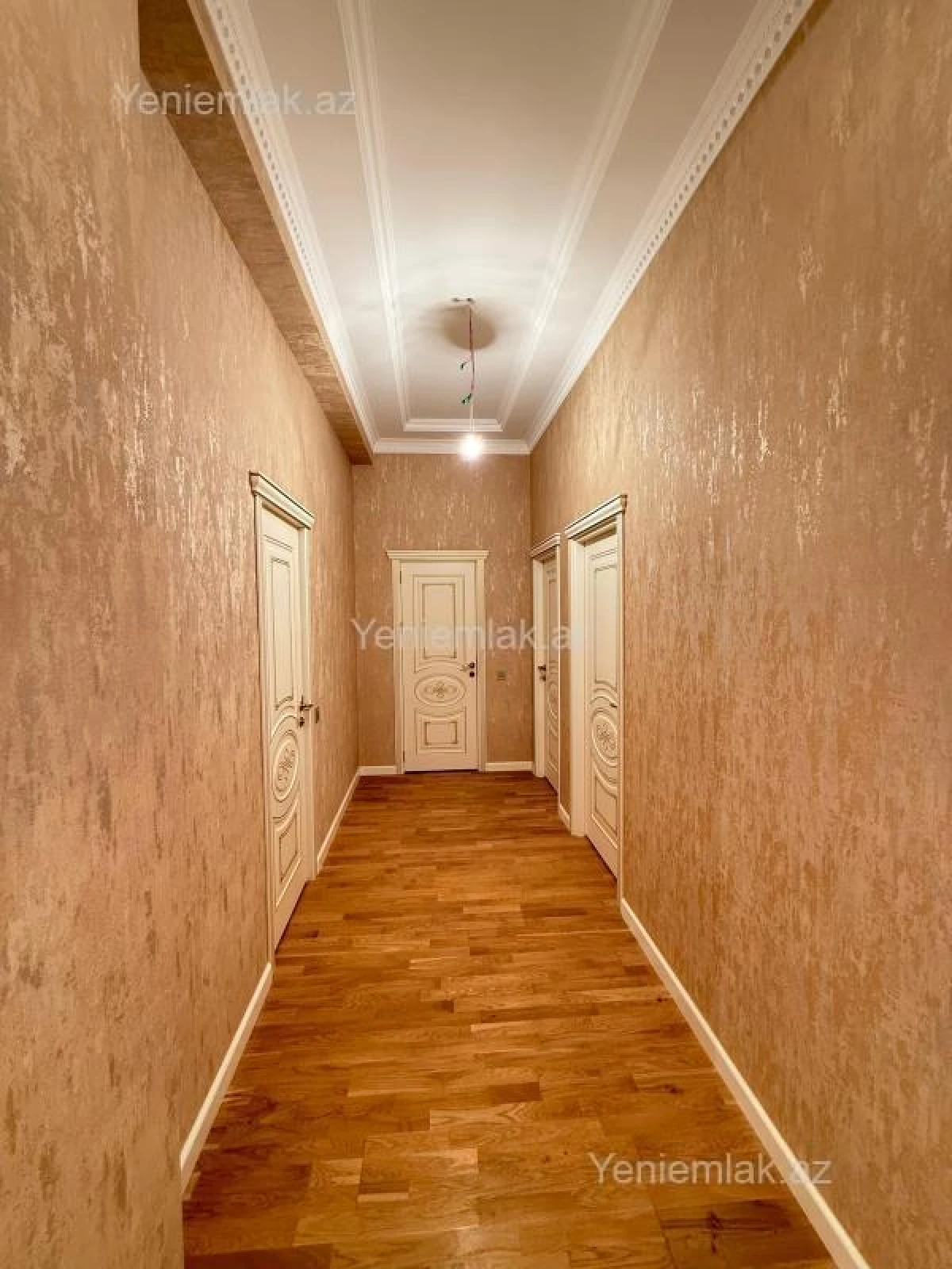 Satılır 3 otaqlı yeni tikili 120 m²