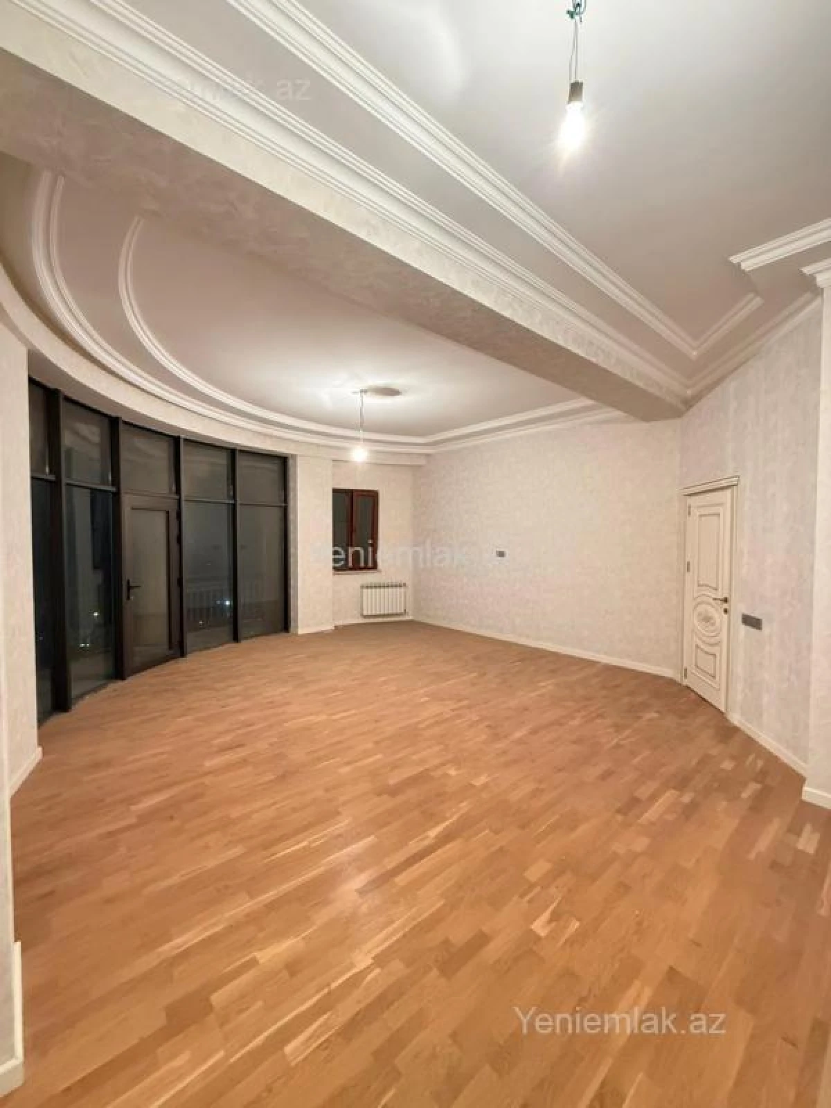 Satılır 3 otaqlı yeni tikili 120 m²
