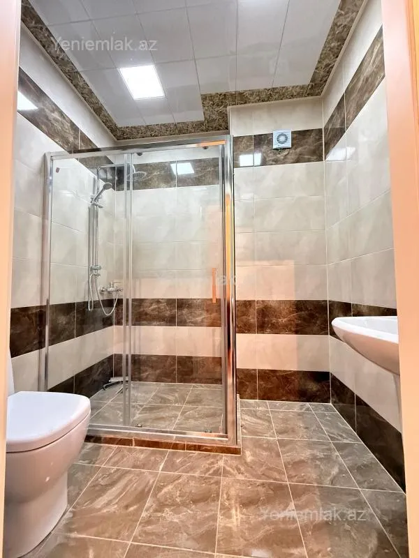 Satılır 3 otaqlı yeni tikili 120 m²