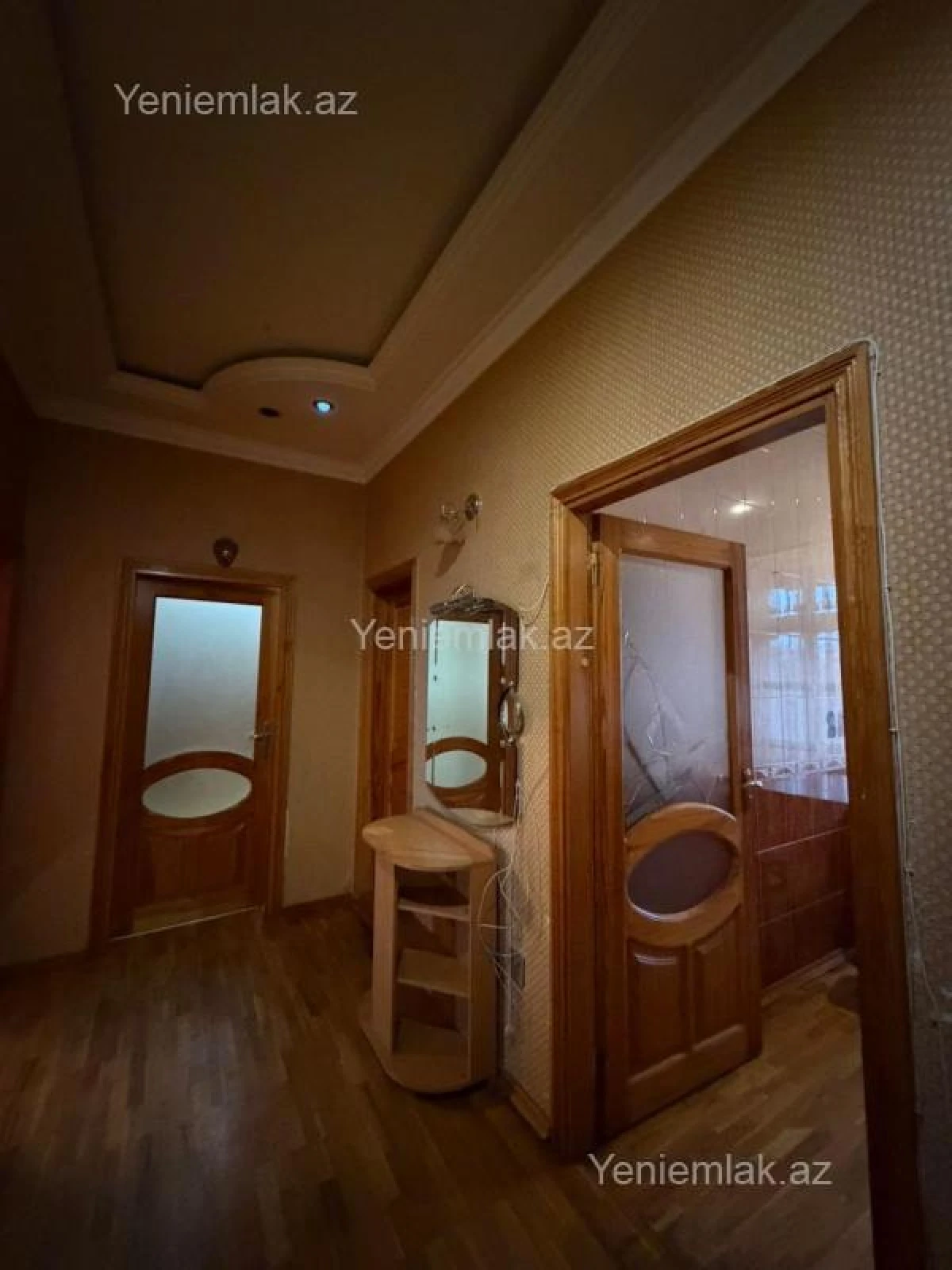 Satılır 3 otaqlı köhnə tikili 100 m²