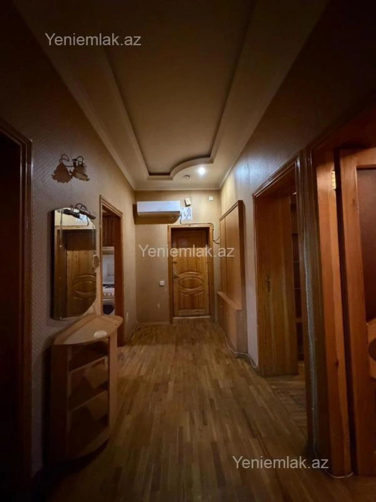 Satılır 3 otaqlı köhnə tikili 100 m²