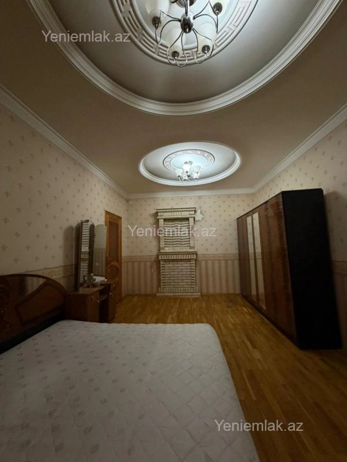 Satılır 3 otaqlı köhnə tikili 100 m²