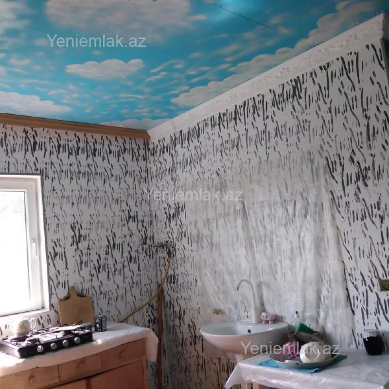 Satılır 6 otaqlı həyət evi 200 m²