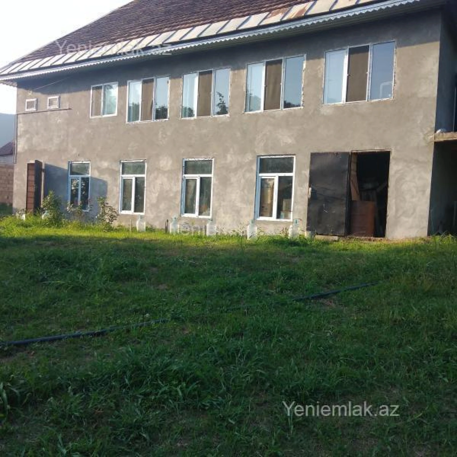 Satılır 6 otaqlı həyət evi 200 m²