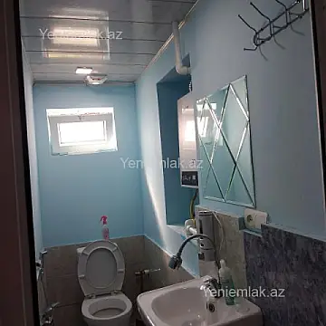 Satılır 6 otaqlı həyət evi 200 m²