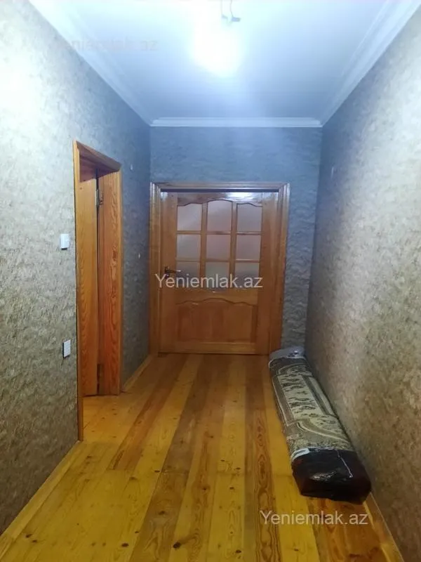Satılır 4 otaqlı köhnə tikili 90 m²