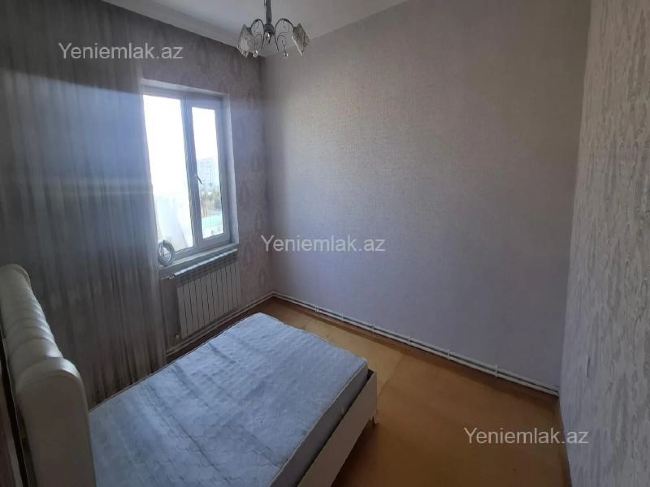 Satılır 2 otaqlı köhnə tikili 62 m²