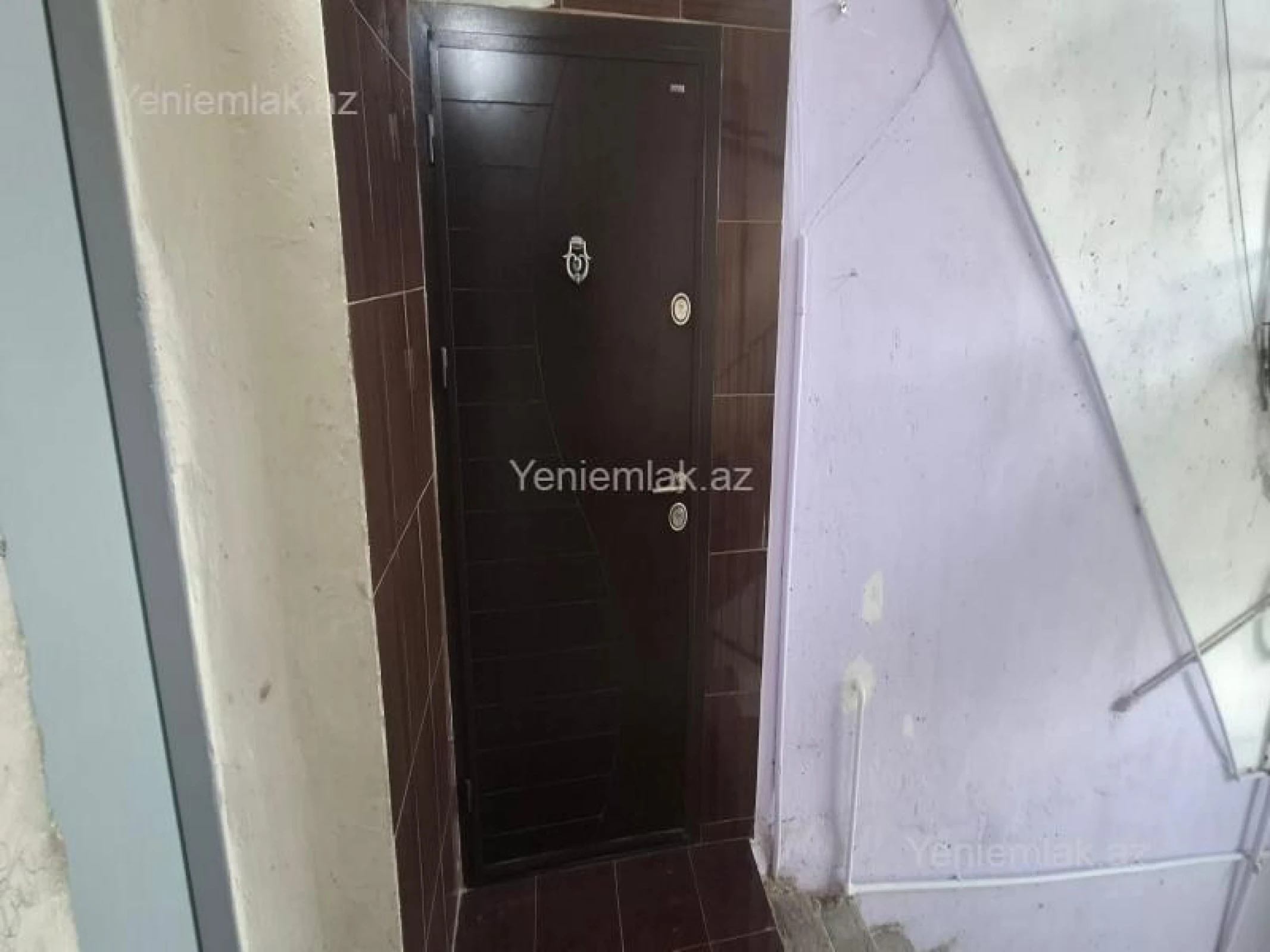 Satılır 2 otaqlı köhnə tikili 62 m²