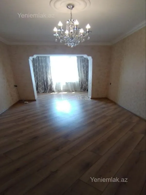 Satılır 3 otaqlı köhnə tikili 75 m²