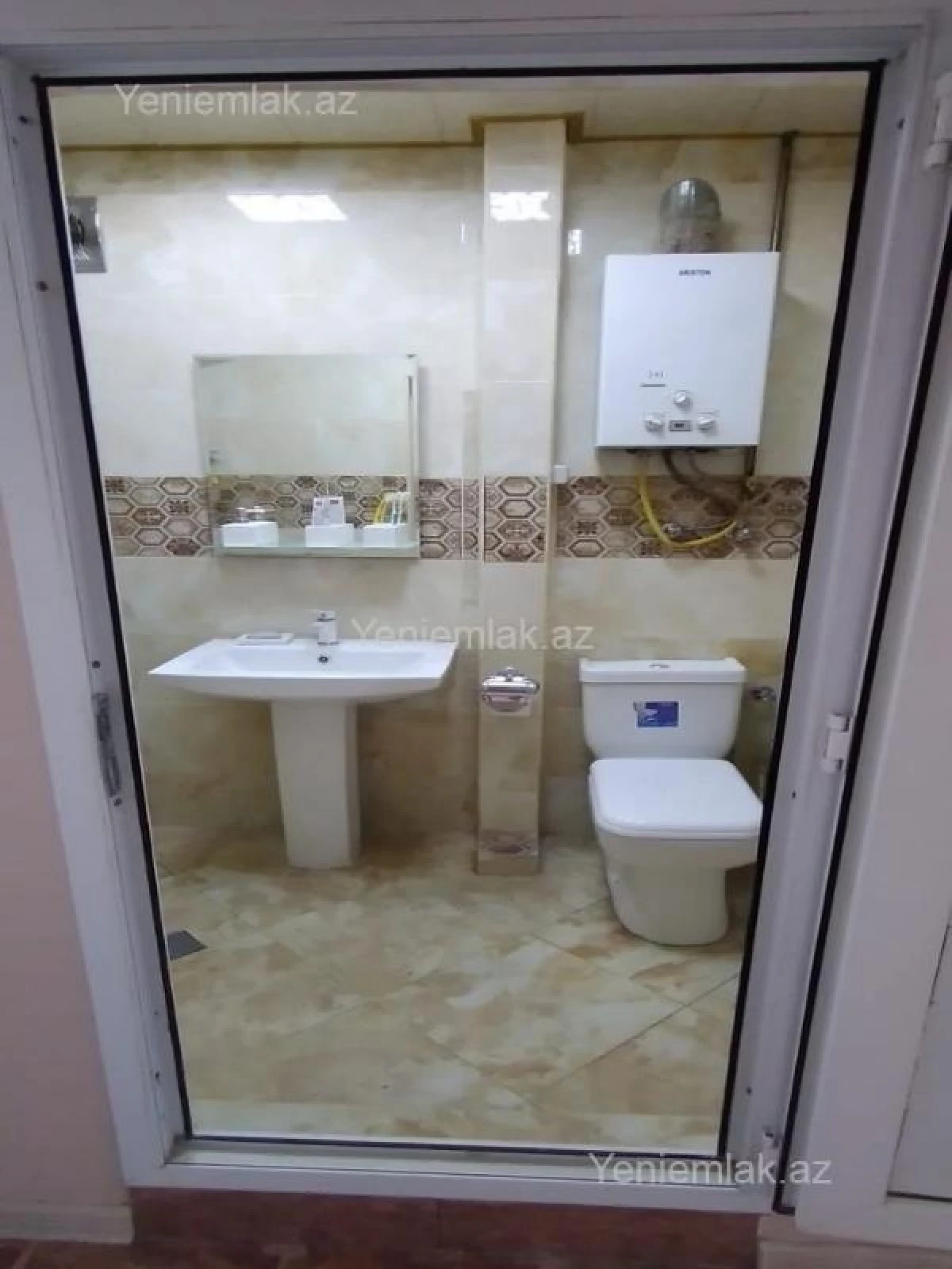 Satılır 3 otaqlı köhnə tikili 75 m²