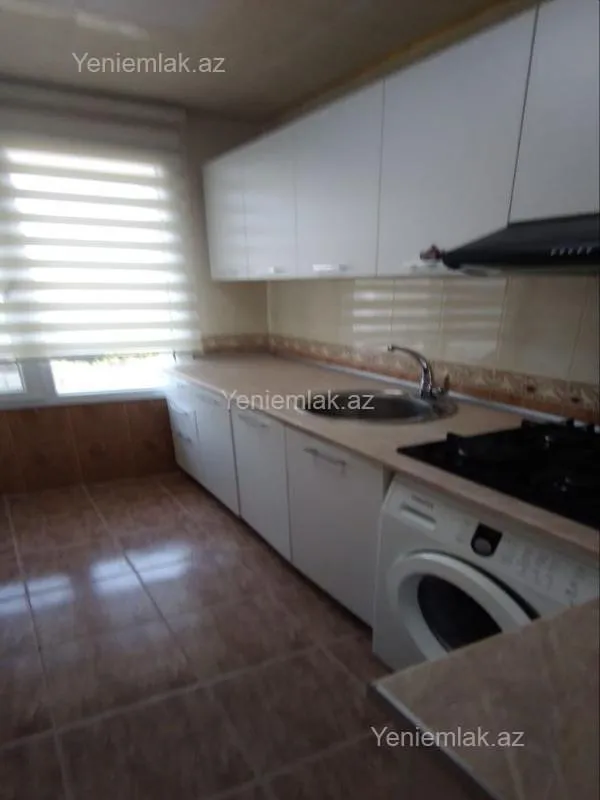 Satılır 3 otaqlı köhnə tikili 75 m²