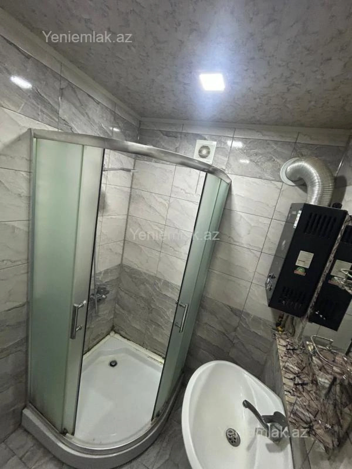 Satılır 3 otaqlı köhnə tikili 68 m²