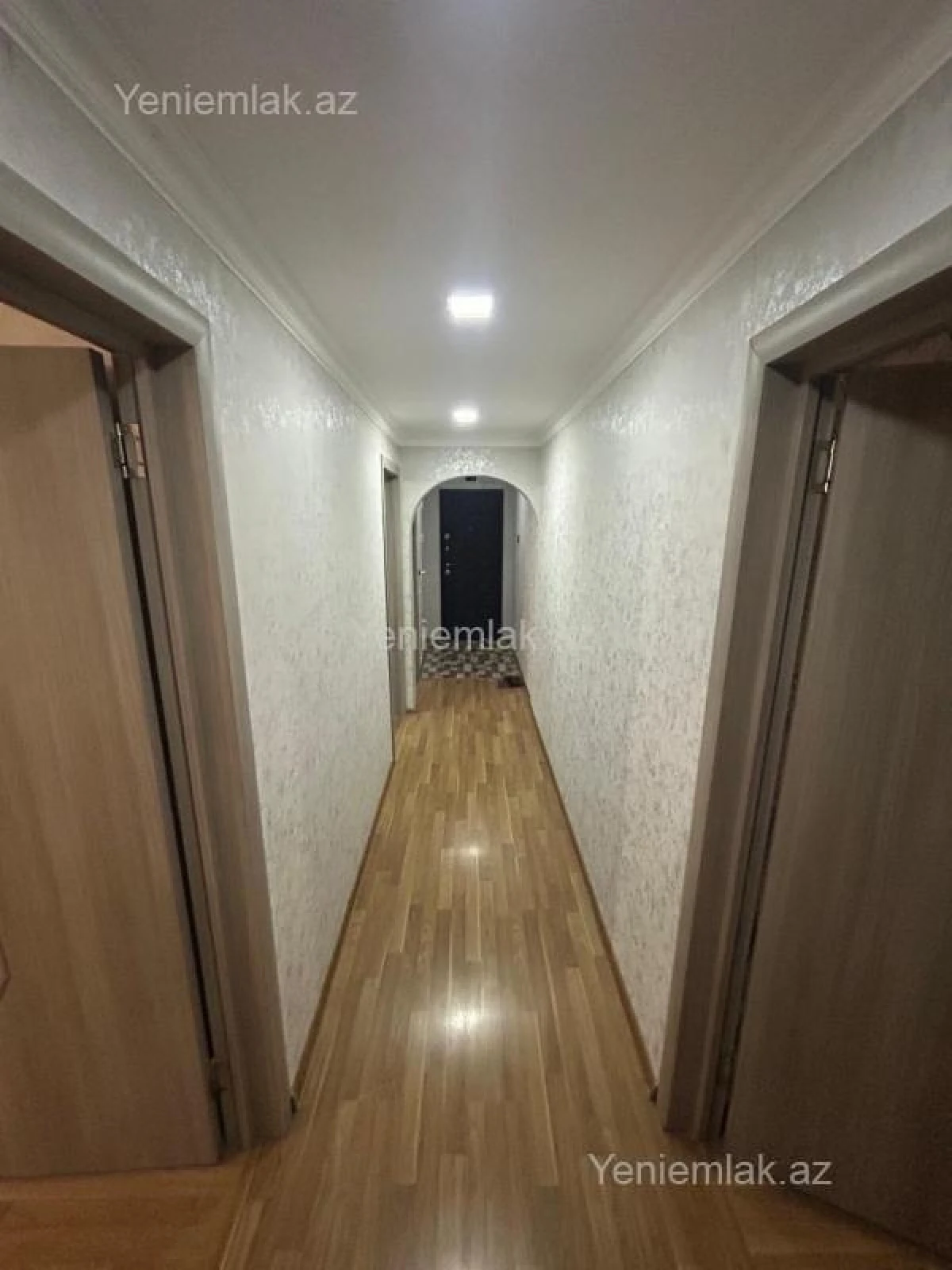 Satılır 3 otaqlı köhnə tikili 68 m²
