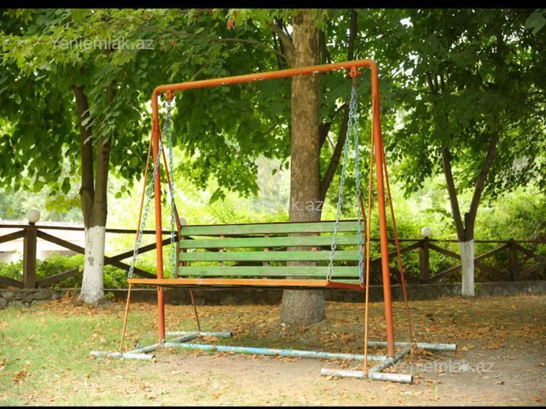 Satılır 10 otaqlı obyekt 500 m²