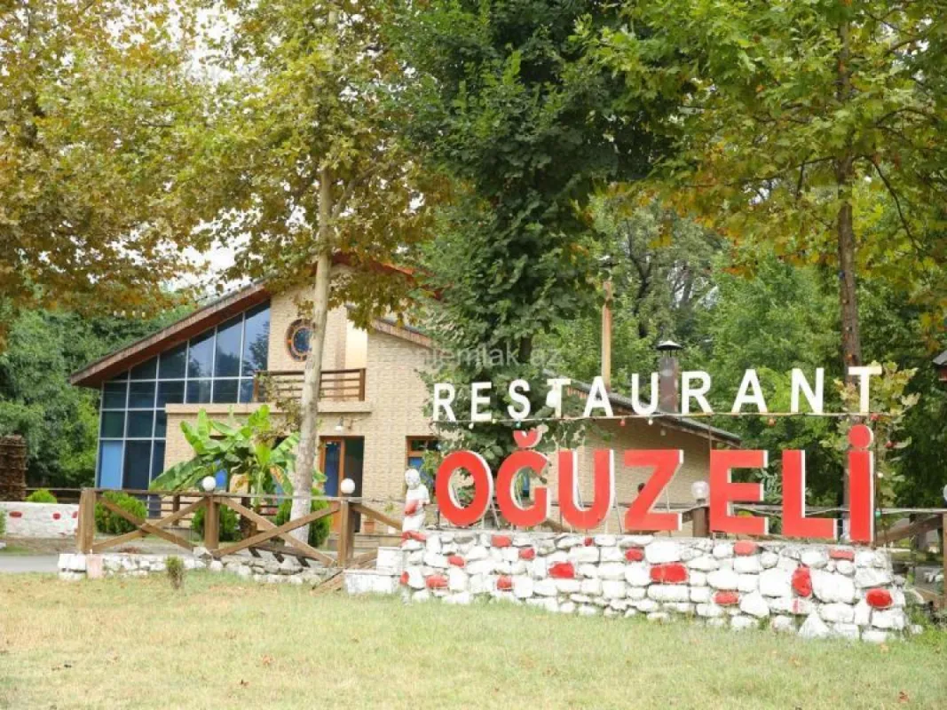 Satılır 10 otaqlı obyekt 500 m²