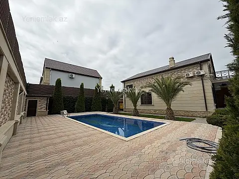 Satılır 5 otaqlı həyət evi 250 m²