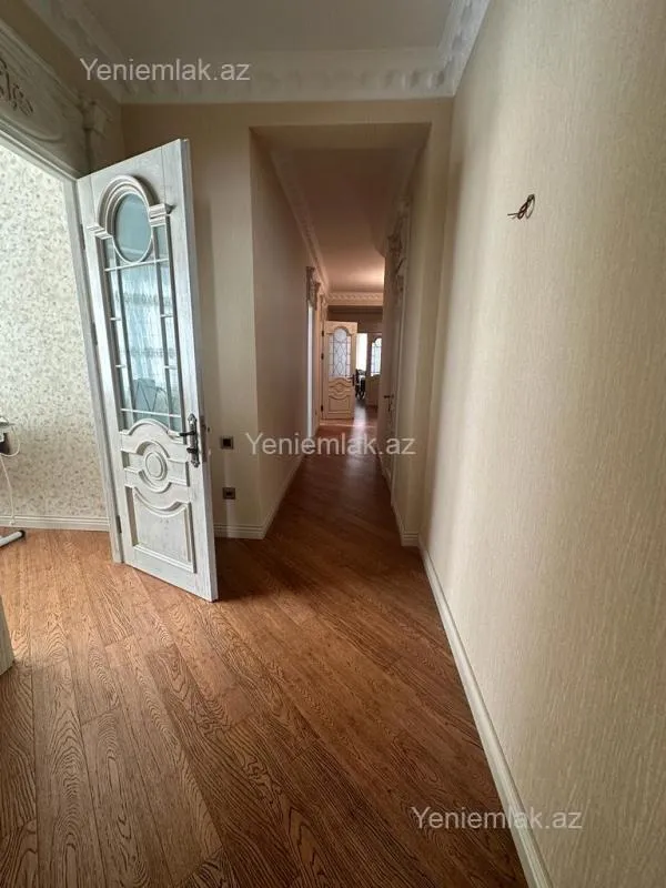 Satılır 5 otaqlı yeni tikili 205 m²