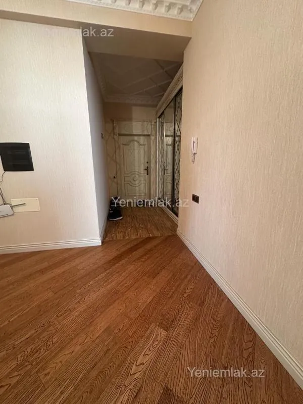 Satılır 5 otaqlı yeni tikili 205 m²