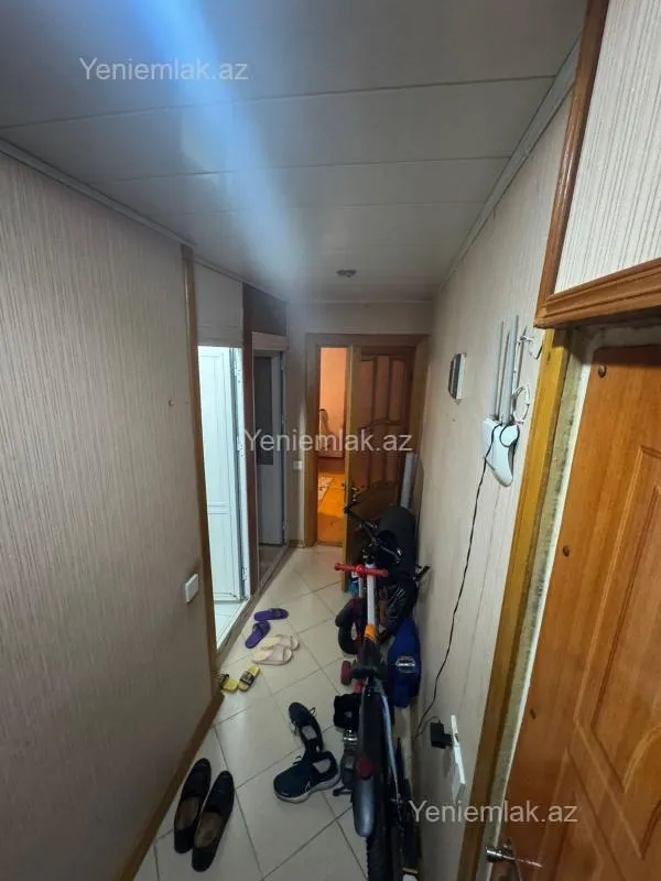 Satılır 2 otaqlı köhnə tikili 45 m²
