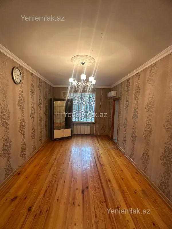 Satılır 3 otaqlı köhnə tikili 50 m²