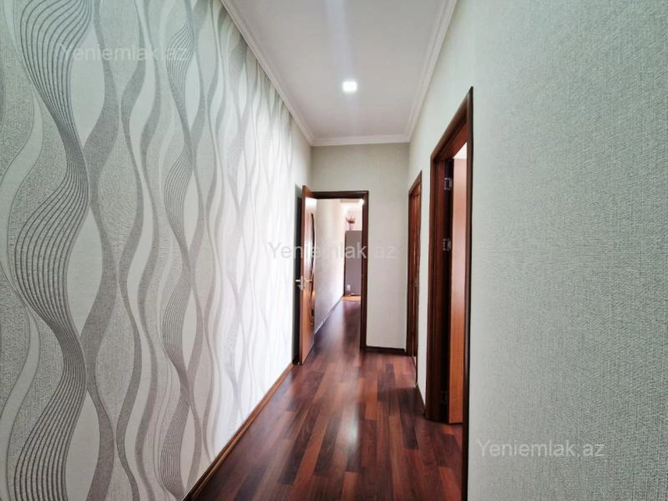 Satılır 2 otaqlı yeni tikili 67 m²