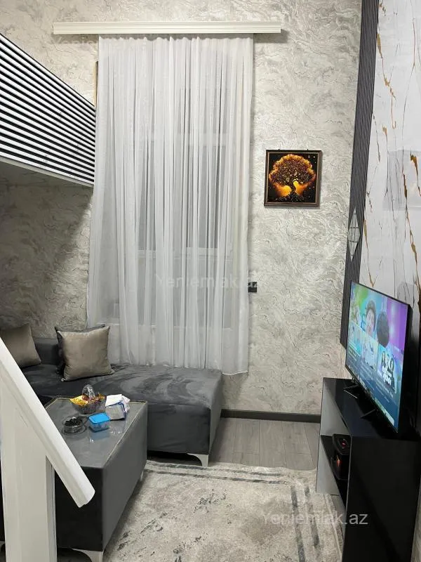 Satılır 1 otaqlı köhnə tikili 30 m²