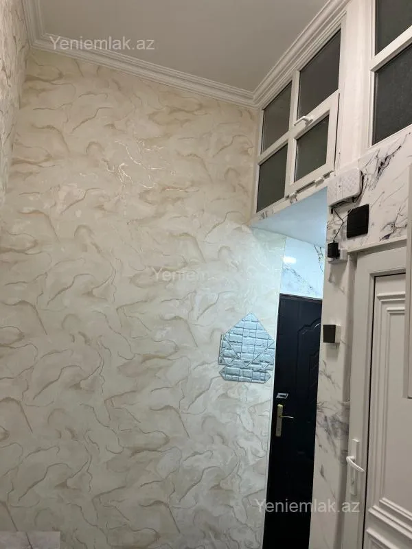 Satılır 1 otaqlı köhnə tikili 30 m²