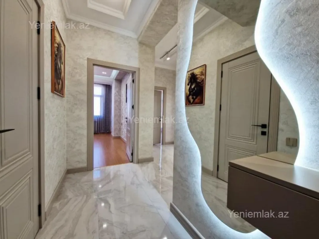 Satılır 3 otaqlı yeni tikili 77 m²