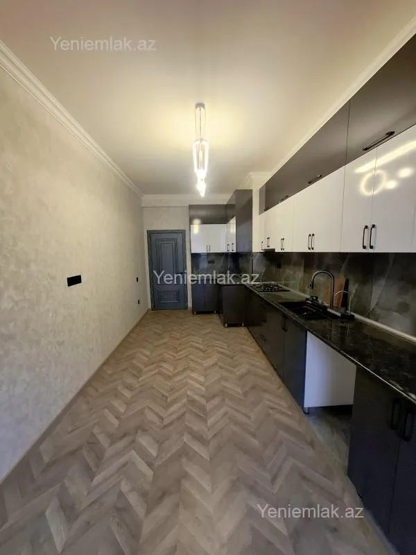 Satılır 2 otaqlı yeni tikili 100 m²