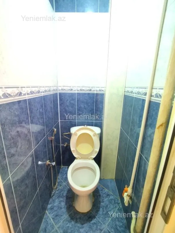 Satılır 2 otaqlı köhnə tikili 55 m²
