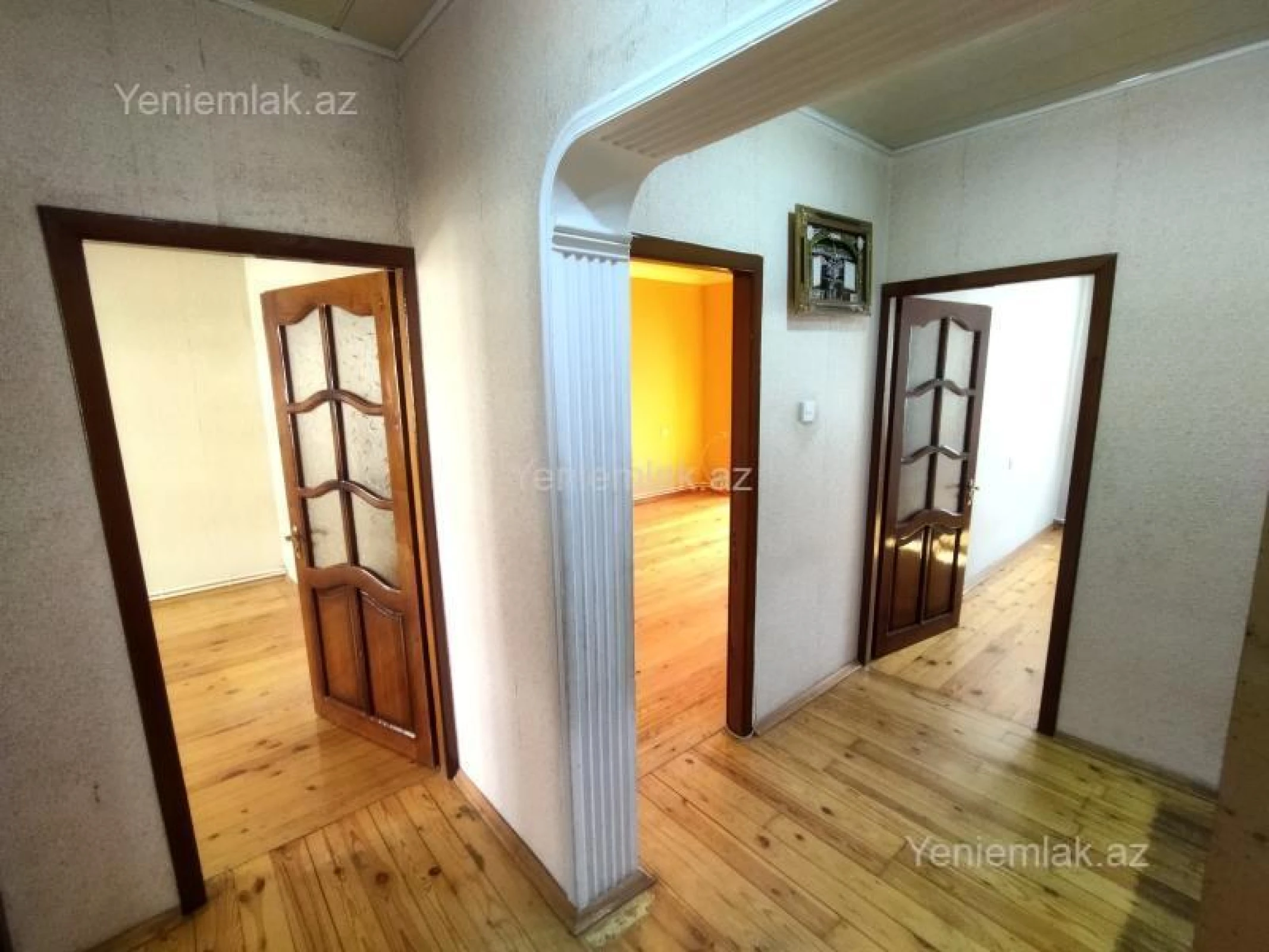 Satılır 2 otaqlı köhnə tikili 55 m²
