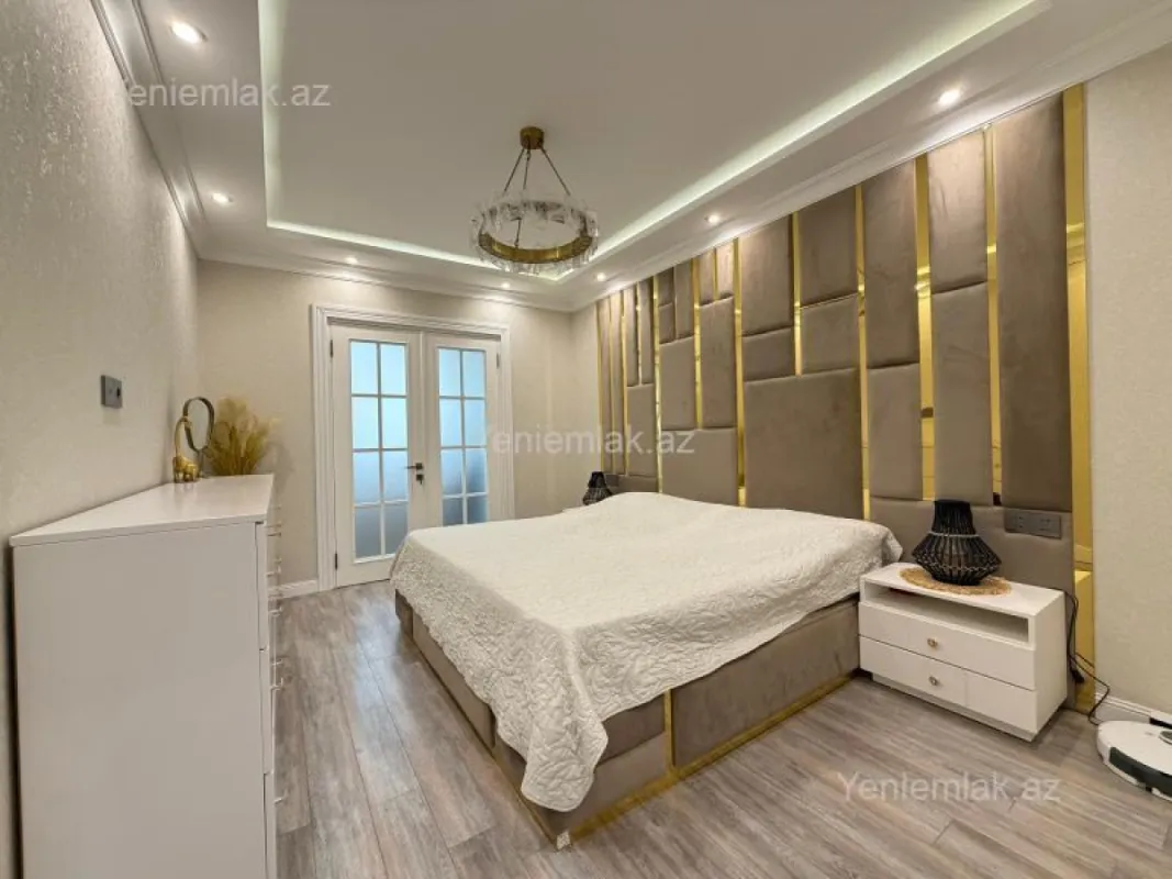 Satılır 3 otaqlı köhnə tikili 81 m²