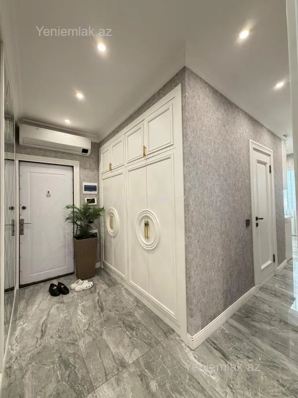 Satılır 3 otaqlı köhnə tikili 81 m²