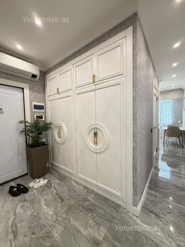 Satılır 3 otaqlı köhnə tikili 81 m²